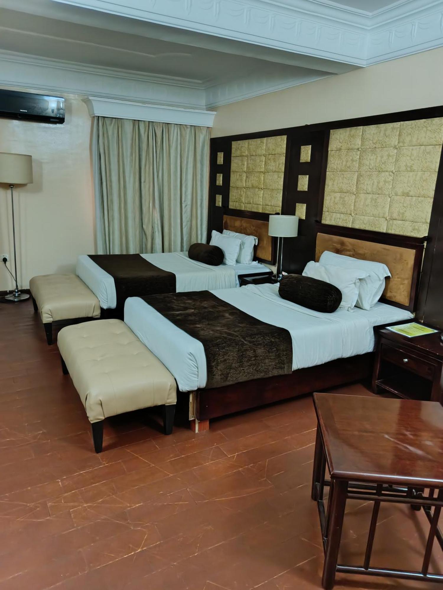 Owu Crown Hotel Ibadan Exterior photo
